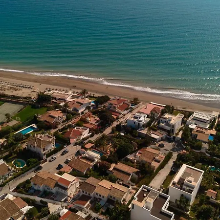 Bungalow Directly At The Beach Marbella