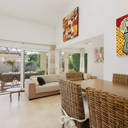 Holiday home Bungalow Directly At The Beach *